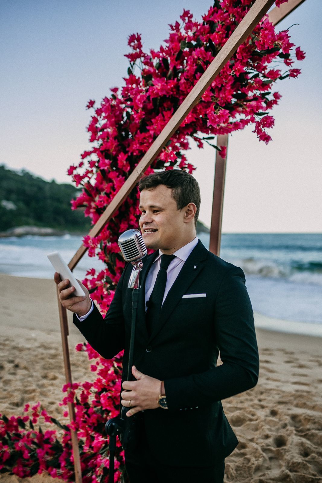 Foto Casamento dos sonhos em Balneário Camboriú, Santa Catarina. Noiva pé na areia. Foto Casamento dos sonhos em Balneário Camboriú, Santa Catarina. Noiva pé na areia. - Imagem 82