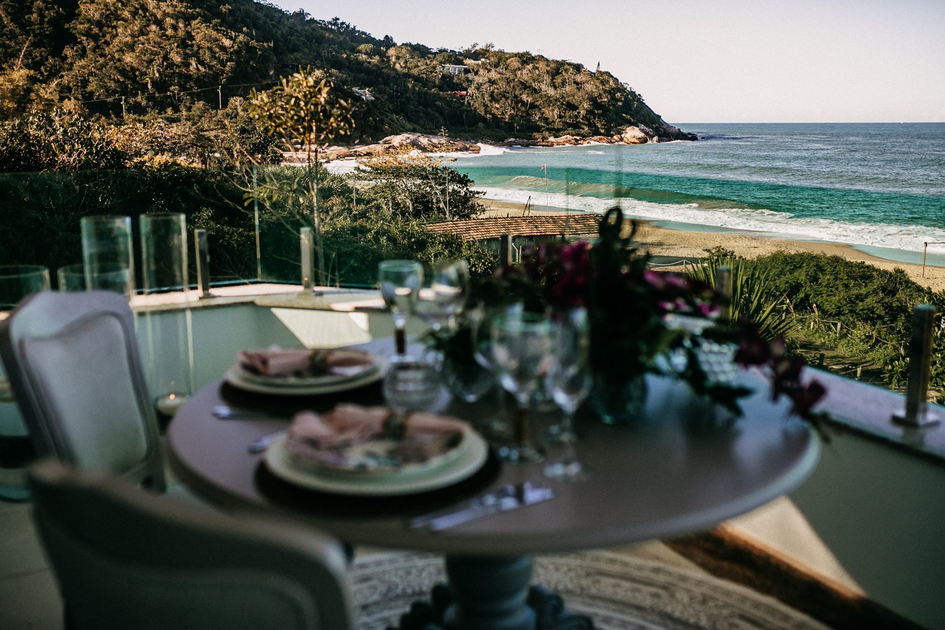 Foto Casamento dos sonhos em Balneário Camboriú, Santa Catarina. Noiva pé na areia. Foto Casamento dos sonhos em Balneário Camboriú, Santa Catarina. Noiva pé na areia. - Imagem 57