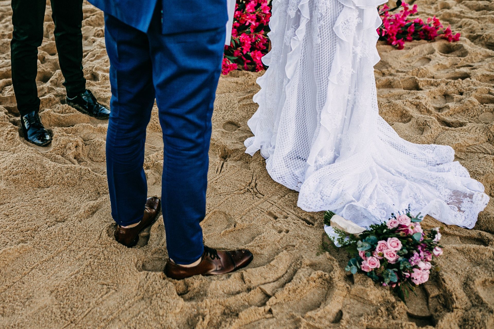 Foto Casamento dos sonhos em Balneário Camboriú, Santa Catarina. Noiva pé na areia. Foto Casamento dos sonhos em Balneário Camboriú, Santa Catarina. Noiva pé na areia. - Imagem 92