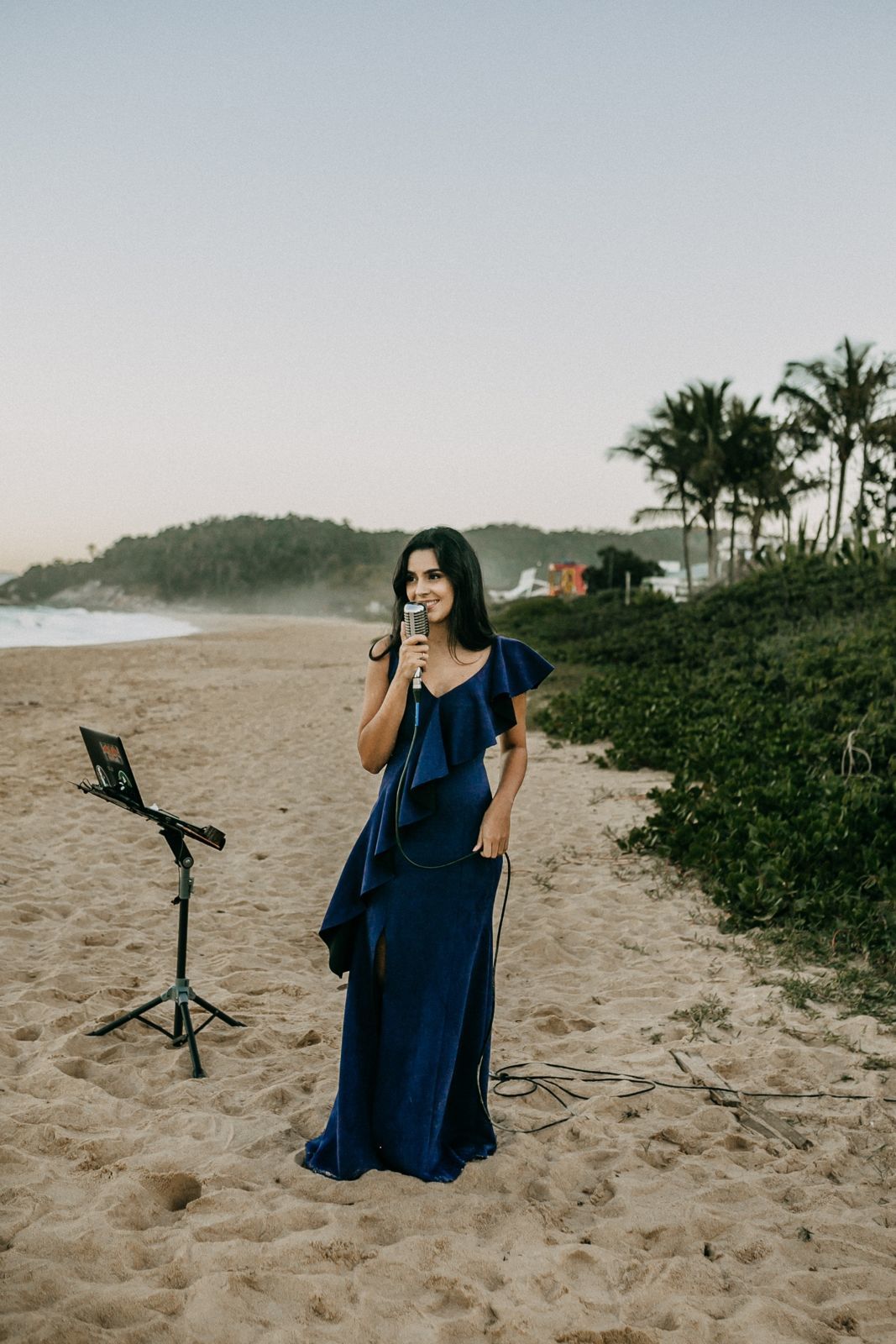 Foto Casamento dos sonhos em Balneário Camboriú, Santa Catarina. Noiva pé na areia. Foto Casamento dos sonhos em Balneário Camboriú, Santa Catarina. Noiva pé na areia. - Imagem 102