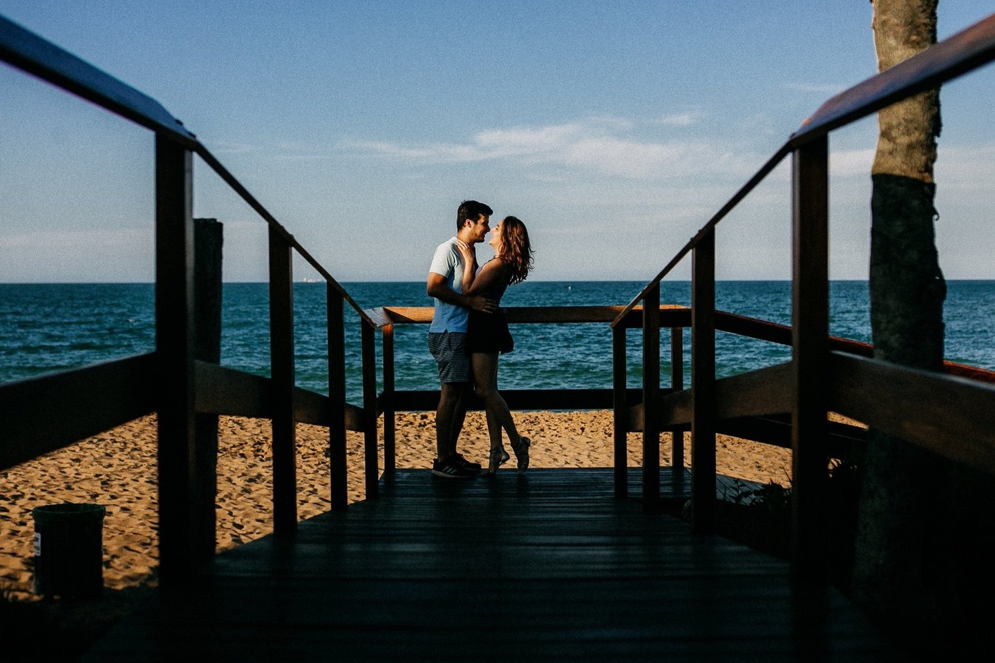 Lindo Ensaio fotográfico de Casal em Balneário Camboriú, Santa Catarina Lindo Ensaio fotográfico de Casal em Balneário Camboriú, Santa Catarina