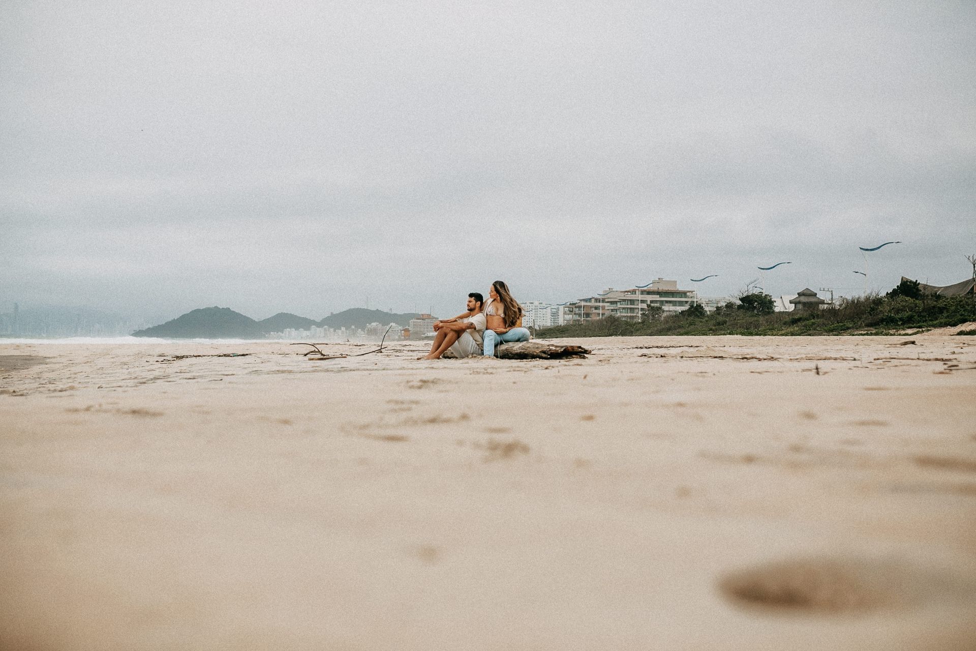 Foto Ensaio de Gestante, Praia do Morcego, Itajaí, SC. Foto Ensaio de Gestante, Praia do Morcego, Itajaí, SC. - Imagem 38