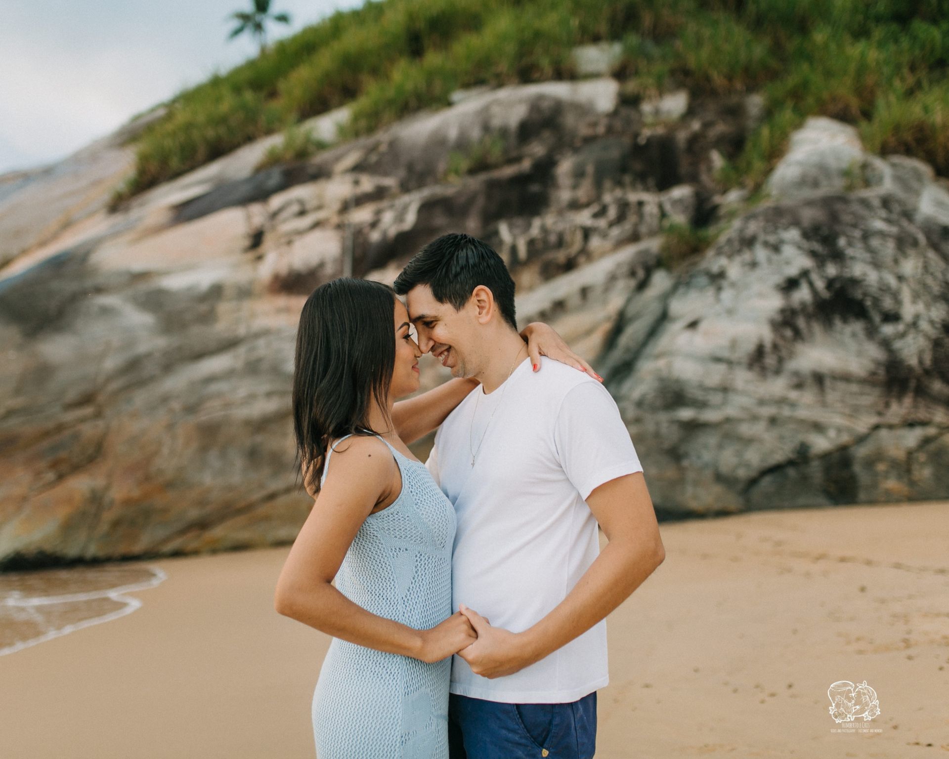 Foto Ensaio de Casal no Nascer do Sol na Praia do Estaleirinho em Balneário Camboriú Foto Ensaio de Casal no Nascer do Sol na Praia do Estaleirinho em Balneário Camboriú - Imagem 41