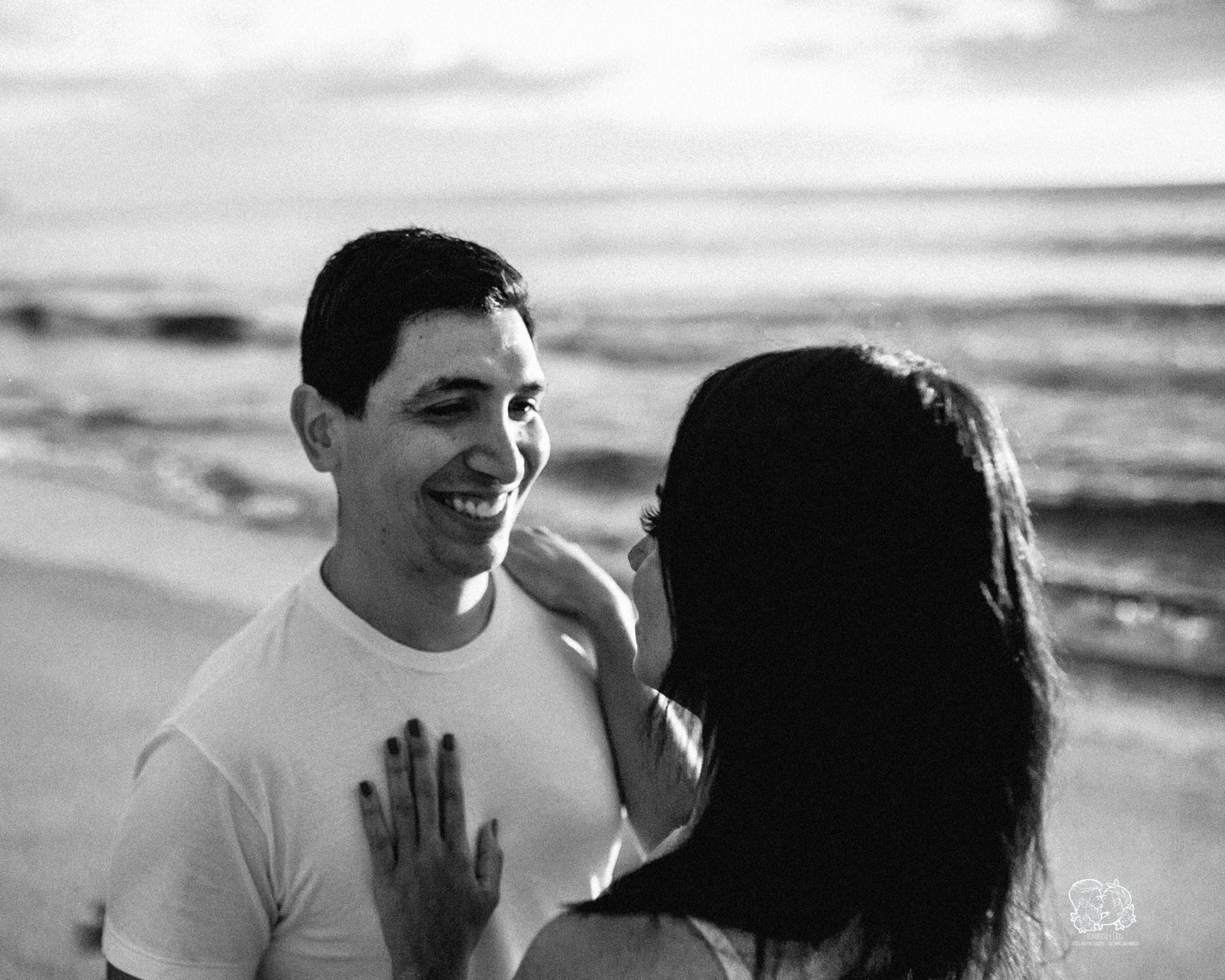 Foto Ensaio de Casal no Nascer do Sol na Praia do Estaleirinho em Balneário Camboriú Foto Ensaio de Casal no Nascer do Sol na Praia do Estaleirinho em Balneário Camboriú - Imagem 53