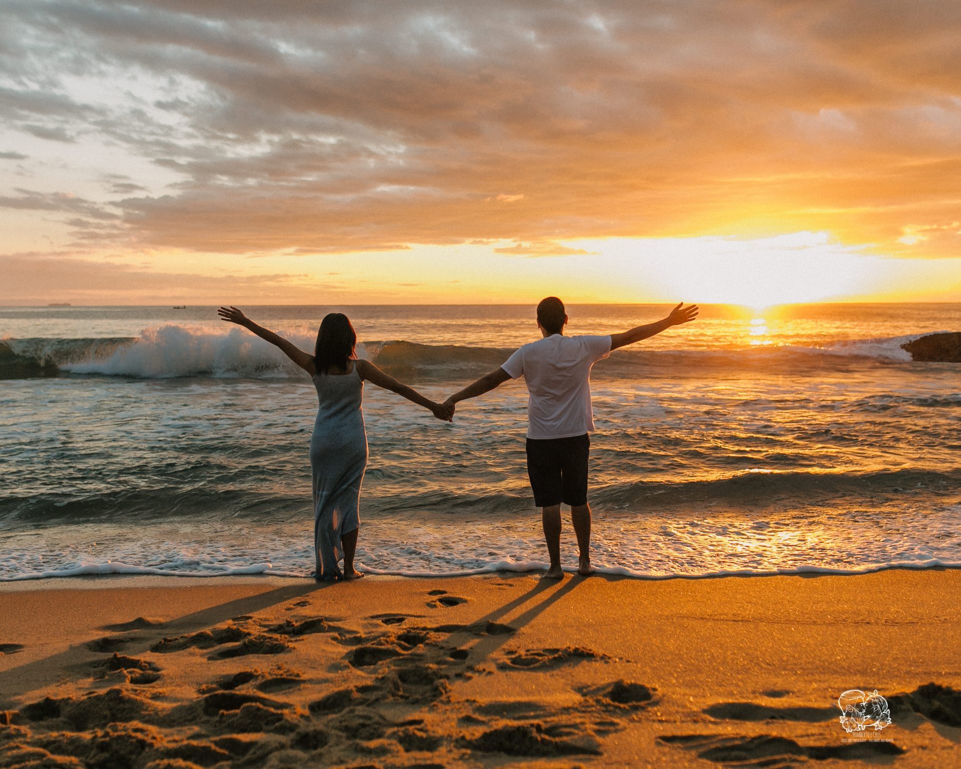 Foto Ensaio de Casal no Nascer do Sol na Praia do Estaleirinho em Balneário Camboriú Foto Ensaio de Casal no Nascer do Sol na Praia do Estaleirinho em Balneário Camboriú - Imagem 50
