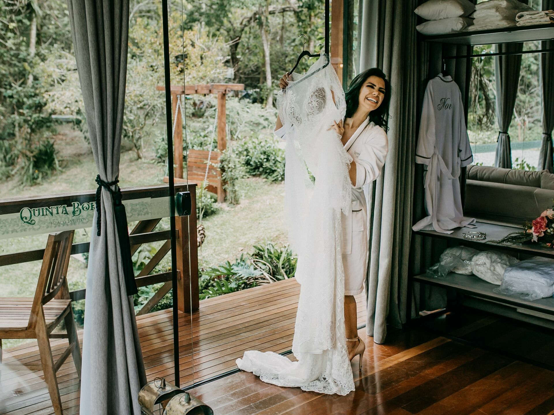 Foto A importância das fotos da noiva no dia do seu casamento Foto A importância das fotos da noiva no dia do seu casamento - Imagem 3